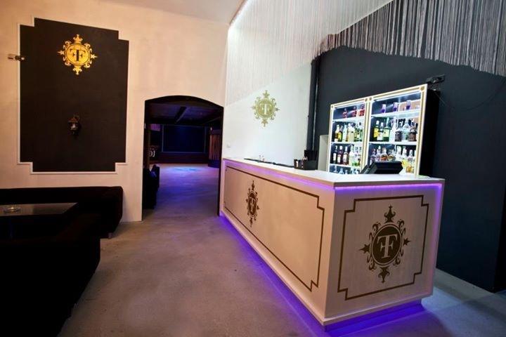 Hotel U Cerneho Orla Kostelec nad Černými Lesy 外观 照片